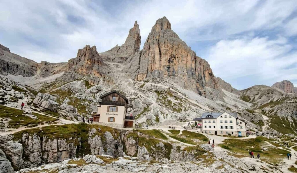 Trekking al Rifugio Vajolet e alle Torri del Catinaccio in Val di Fassa